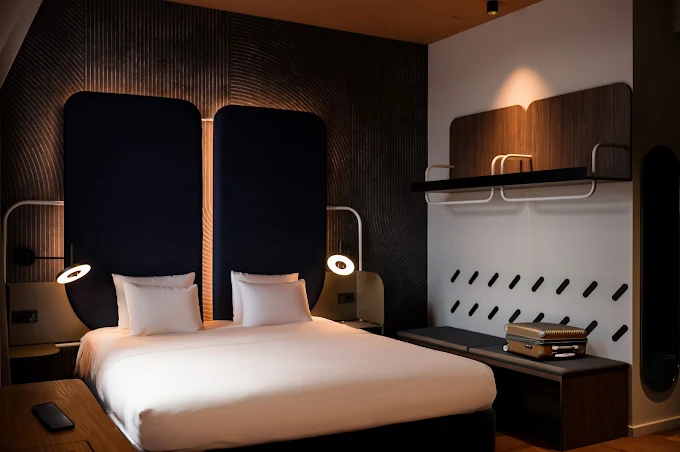 Hotel Budapest Handwritten (hover)